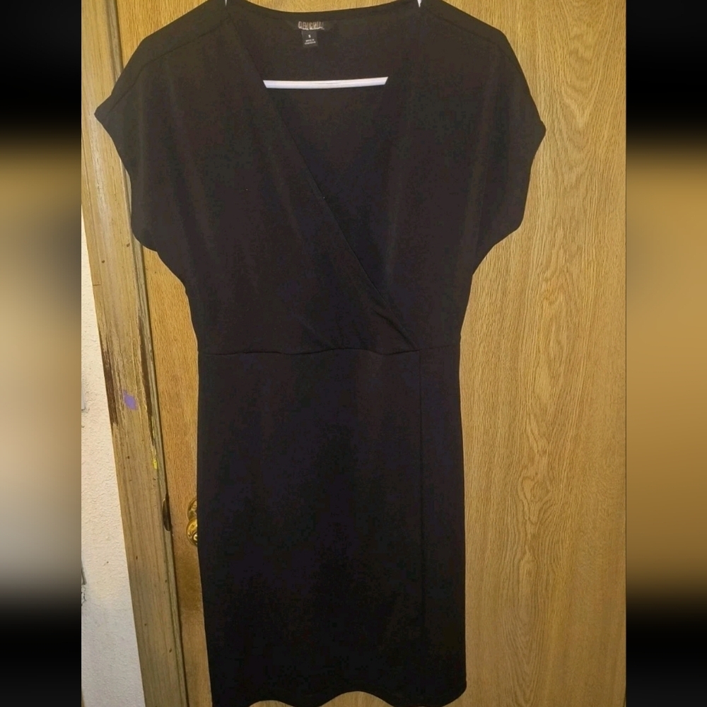 Nicole Miller Original Black Faux Wrap Dress Small V Neck LBD Staple Read Discrp - Picture 2 of 7